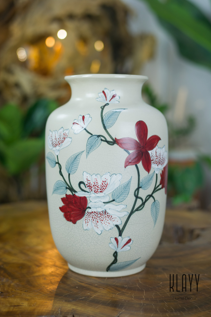Magnolia Traditional Vase